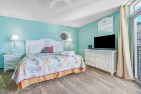 ** March Specials ** Beautiful Efficiency Condo in Ocean Front Building